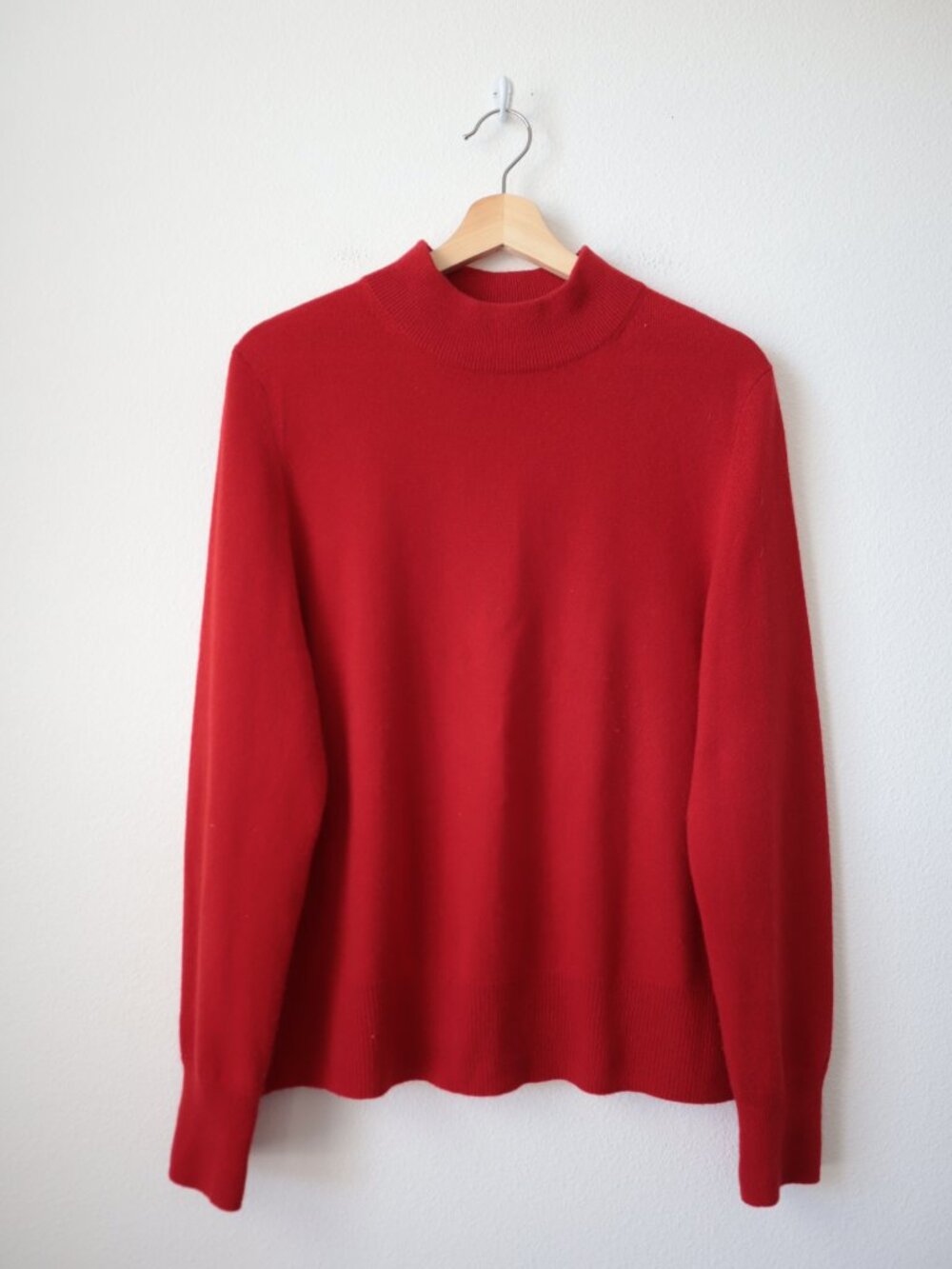 Prive Red Mockneck Cashmere Sweater |  L
